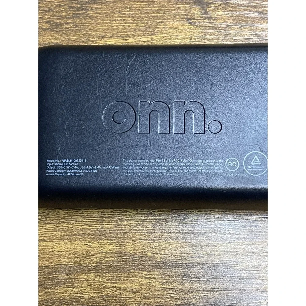 Onn Portable Dual-port Cell Phone Charger Model WIABLK100123415 (Charger only)